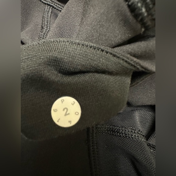 Lululemon mesh leggings ♥️ - Picture 7 of 7